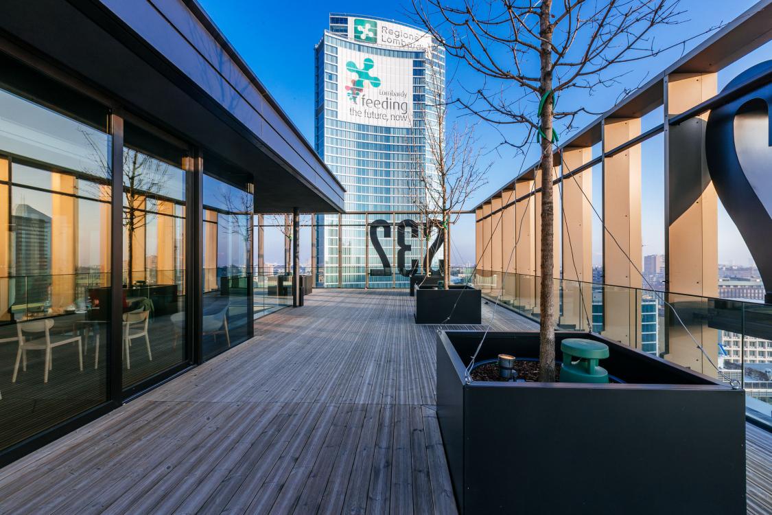 Ecomate - up to the rooftop